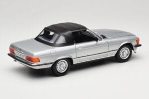 Mercedes R107 380 SL Argintiu Norev 1:18 183725 Metal - imaginea 3 din 8