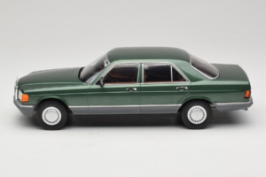 Mercedes S-Class W126 Metallic Green MCG 1:18 MCG18549 Metal - imaginea 3 din 6