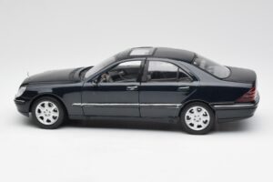 Mercedes S-Class W220 Albastru Maisto 1:18 56051 Metal - imaginea 4 din 8