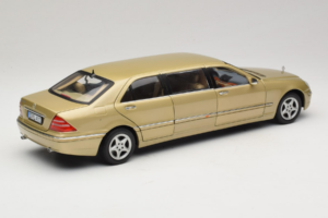 Mercedes S-Class W220 Pullman Gold Metallic Sun Star 1:18 4113 Metal - imaginea 3 din 8