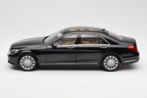 Mercedes S-Class W222 Negru Metallic Norev 1:18 183480 Metal - imaginea 4 din 8