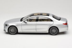 Mercedes S-Class W223 AMG Line Brilliant Silver Norev 1:18 183805 Metal - imaginea 4 din 8