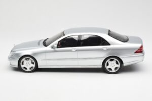 Mercedes AMG S55 W220 Argintiu Otto 1:18 OT292 Rășină - imaginea 3 din 6