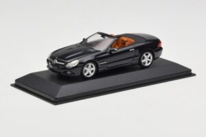 Mercedes SL R230 Negru Minichamps 1:43 B66961922 Metal - imaginea 2 din 4