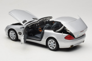 Mercedes SL R129 Argintiu Minichamps 1:18 B66962133 Metal - imaginea 6 din 10
