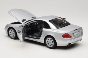 Mercedes SL R129 Argintiu Minichamps 1:18 B66962133 Metal - imaginea 7 din 10
