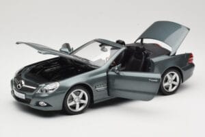 Mercedes SL R230 Amiant Green Minichamps 1:18 B66962389 Metal - imaginea 2 din 8