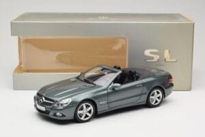 Mercedes SL R230 Amiant Green Minichamps 1:18 B66962389 Metal - imaginea 8 din 8