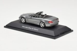 Mercedes SL R230 Palladium Silver Metallic Minichamps 1:43 B66962390 Metal - imaginea 3 din 4