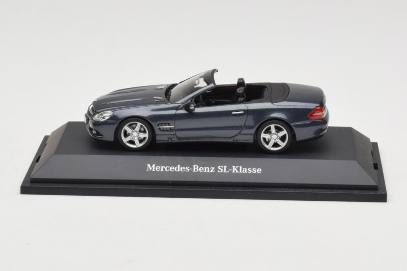 Mercedes SL R230 Tenorit Grey Metallic Minichamps 1:43 B66962392 Metal