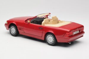 Mercedes SL500 R129 Roșu Revell 1:18 08927 Metal - imaginea 7 din 8