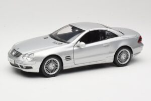 Mercedes SL55 AMG R230 Argintiu Maisto 1:18 36894 Metal