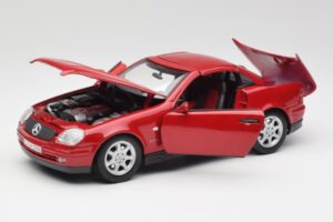 Mercedes SLK 230 R170 Roșu Maisto 1:18 56023 Metal - imaginea 3 din 9