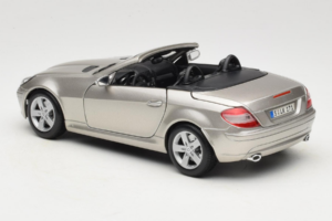 Mercedes SLK R171 Bronz Deschis Metalic Maisto 1:18 31674-R1 Metal - imaginea 7 din 8