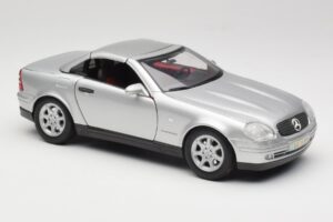 Mercedes SLK R170 Roadster Argintiu Maisto 1:18 31674 Metal - imaginea 6 din 9