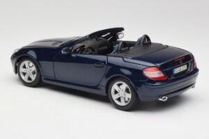 Mercedes SLK R171 Albastru Maisto 1:18 B66962190 Metal - imaginea 7 din 8