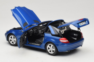 Mercedes SLK R171 Blue Metallic Minichamps 1:18 100033131 Metal - imaginea 6 din 11