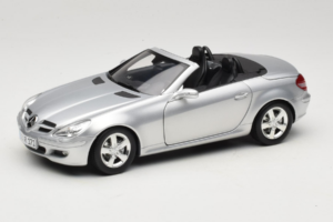 Mercedes SLK R171 Argintiu Minichamps 1:18 B66962318 Metal