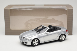 Mercedes SLK R171 Argintiu Minichamps 1:18 B66962318 Metal - imaginea 9 din 9