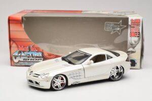 Mercedes SLR McLaren C199 Alb Maisto 1:18 31068 Metal - imaginea 8 din 8