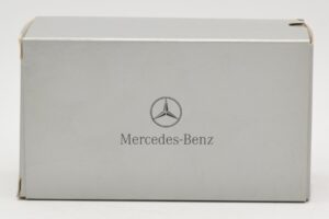 Mercedes SLR McLaren Crystal Silver Minichamps 1:43 B66961974 Metal - imaginea 4 din 4