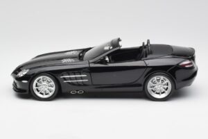 Mercedes SLR McLaren Roadster R199 Crystal Galaxit Negru Minichamps 1:18 B66961004 Metal - imaginea 4 din 8