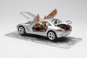 Mercedes SLR Vision Argintiu Ediție Limitată Cu Bază din Aluminiu Bburago 1:18 B66962102 Metal - imaginea 5 din 8