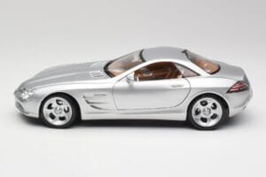 Mercedes SLR Vision Liquid Argintiu Maisto 1:18 B66962101 Metal - imaginea 4 din 8