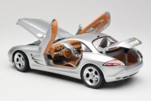 Mercedes SLR Vision Liquid Argintiu Maisto 1:18 B66962101 Metal - imaginea 5 din 8
