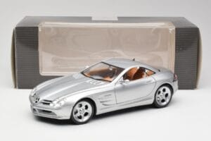 Mercedes SLR Vision Liquid Argintiu Maisto 1:18 B66962101 Metal - imaginea 8 din 8