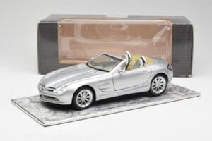 Mercedes SLR Vision Roadster Liquid Argintiu Maisto 1:18 B66963208 Metal - imaginea 8 din 8