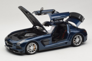 Mercedes SLS AMG Black Series Daytona Blue Metallic Minichamps 1:18 110033026 Metal - imaginea 2 din 8