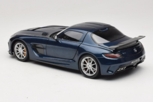 Mercedes SLS AMG Black Series Daytona Blue Metallic Minichamps 1:18 110033026 Metal - imaginea 7 din 8
