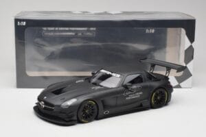 Mercedes AMG SLS C197 GT3 45 Ani Driving Performance Minichamps 1:18 151133100 Metal - imaginea 6 din 6