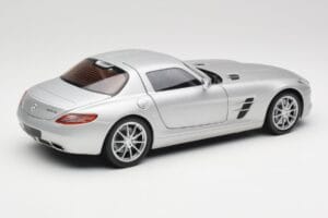 Mercedes SLS AMG C197 Iridium Argintiu Minichamps 1:18 100039026 Metal - imaginea 3 din 8