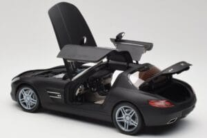 Mercedes SLS AMG C197 Matte Black Minichamps 1:18 100039027 Metal - imaginea 5 din 8