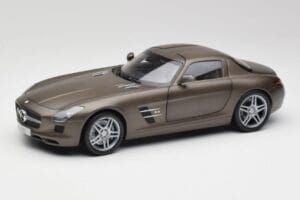 Mercedes SLS AMG C197 Monza Gri Minichamps 1:18 B66960044 Metal