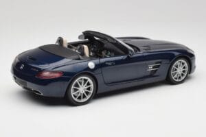 Mercedes SLS AMG R197 Roadster South Seas Albastru Minichamps 1:18 100039031 Metal - imaginea 3 din 8