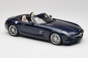 Mercedes SLS AMG R197 Roadster South Seas Albastru Minichamps 1:18 100039031 Metal - imaginea 6 din 8