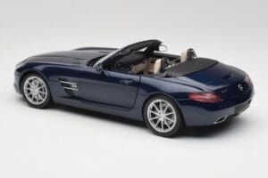 Mercedes SLS AMG R197 Roadster South Seas Albastru Minichamps 1:18 100039031 Metal - imaginea 7 din 8