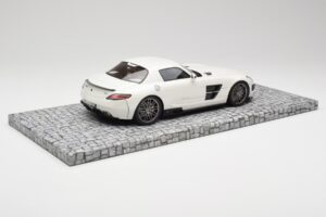 Mercedes Brabus SLS AMG 700 Biturbo Pearl Alb Minichamps 1:18 107032020 Metal - imaginea 2 din 6