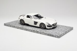 Mercedes Brabus SLS AMG 700 Biturbo Pearl Alb Minichamps 1:18 107032020 Metal - imaginea 4 din 6