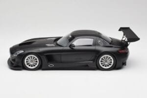 Mercedes SLS AMG GT3 C197 Street Mat Negru Minichamps 1:18 151113101 Metal - imaginea 3 din 6