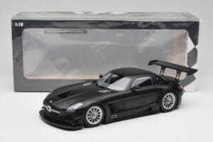 Mercedes SLS AMG GT3 C197 Street Mat Negru Minichamps 1:18 151113101 Metal - imaginea 6 din 6