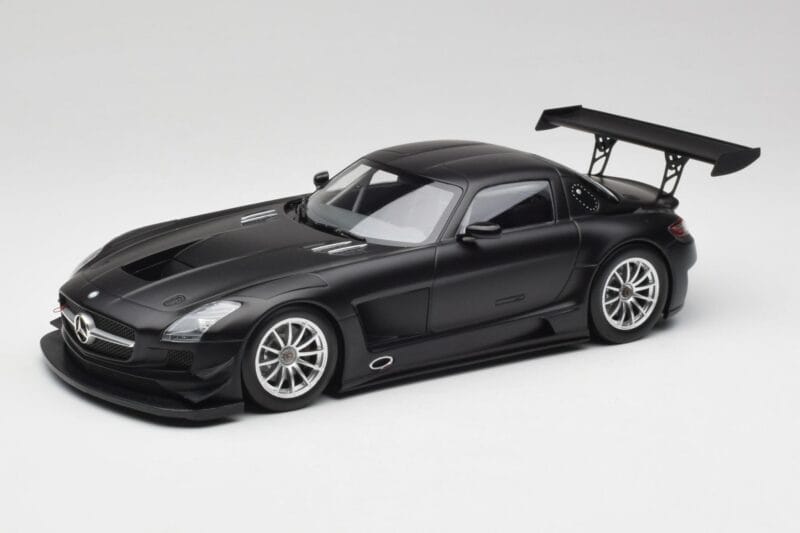 Mercedes SLS AMG GT3 C197 Street Mat Negru Minichamps 1:18 151113101 Metal