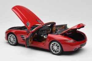 Mercedes SLS AMG R197 Roadster Le Mans Roșu Minichamps 1:18 100039030 Metal - imaginea 5 din 8