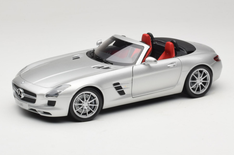 Mercedes SLS AMG Roadster Iridium Argintiu Minichamps 1:18 B66960078 Metal