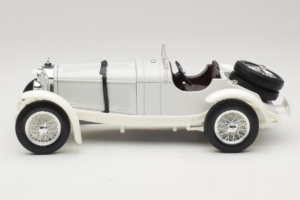 Mercedes SSKL Alb 1931 Bburago 1:18 3002-M2 Metal - imaginea 3 din 6