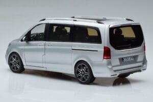Mercedes V-Class V260 AMG Line Argintiu Norev 1:18 183871 Metal - imaginea 7 din 10
