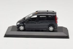 Mercedes Vaneo Albastru Închis Minichamps 1:43 400031200 Metal